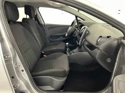 Photo 22 Renault Clio  1.2 16V 75