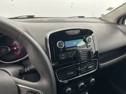 Photo 11 Renault Clio  1.2 16V 75