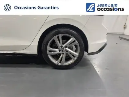 Photo 11 Volkswagen Golf  1.5 eTSI OPF 130 DSG7