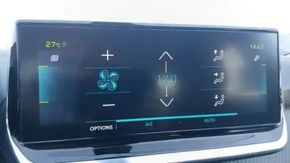 Photo 20 Peugeot 2008  Moteur électrique 136 ch