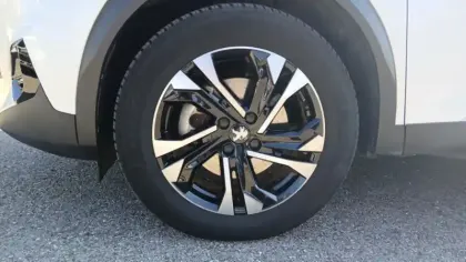 Photo 11 Peugeot 2008  Moteur électrique 136 ch