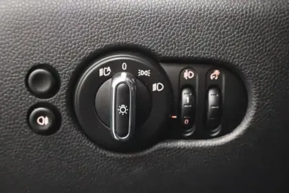 Photo 32 Mini Mini Hatch 3 Portes Cooper SE 184 ch