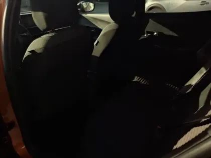 Photo 13 Peugeot 2008  PureTech 100 S&S BVM6