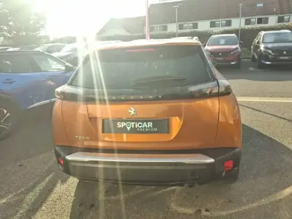 Photo 34 Peugeot 2008  PureTech 100 S&S BVM6