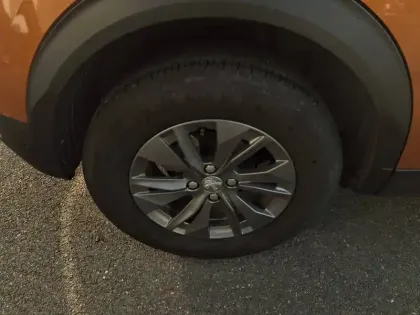 Photo 11 Peugeot 2008  PureTech 100 S&S BVM6