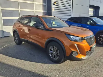 Photo 31 Peugeot 2008  PureTech 100 S&S BVM6