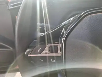 Photo 47 Peugeot 2008  PureTech 100 S&S BVM6