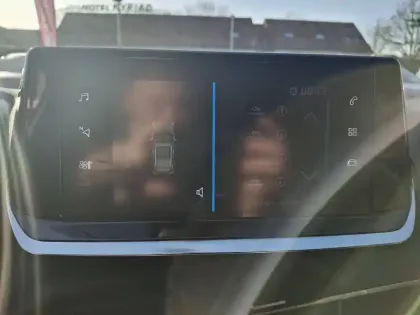 Photo 27 Peugeot 2008  PureTech 100 S&S BVM6