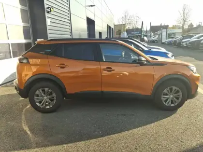 Photo 61 Peugeot 2008  PureTech 100 S&S BVM6