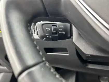 Photo 42 Peugeot 3008  Hybrid 225 e-EAT8