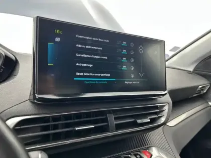 Photo 45 Peugeot 3008  Hybrid 225 e-EAT8