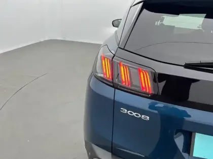 Photo 40 Peugeot 3008  Hybrid 225 e-EAT8