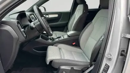 Photo 11 Volvo Xc40  B3 163 ch DCT7