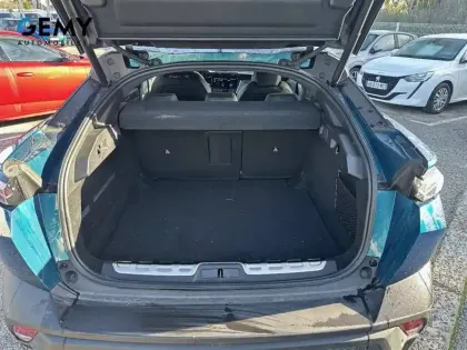 Photo 5 Peugeot 408  Hybrid 136 e-DCS6