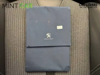 Photo 28 Peugeot 3008  Hybrid 225 e-EAT8