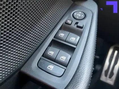 Photo 19 BMW Serie 1 120d xDrive 190 ch BVA8