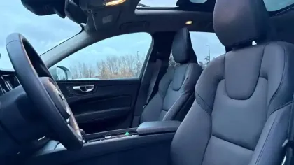 Photo 5 Volvo Xc60  T6 AWD Hybride rechargeable 253 ch+145 ch Geartronic 8