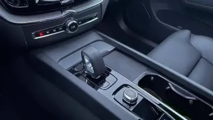 Photo 31 Volvo Xc60  T6 AWD Hybride rechargeable 253 ch+145 ch Geartronic 8