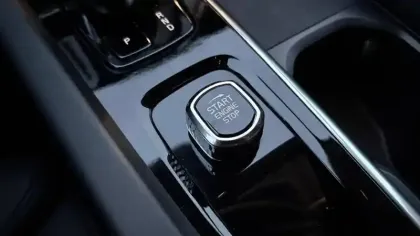 Photo 32 Volvo Xc60  T6 AWD Hybride rechargeable 253 ch+145 ch Geartronic 8