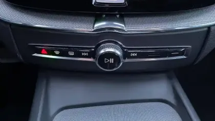 Photo 30 Volvo Xc60  T6 AWD Hybride rechargeable 253 ch+145 ch Geartronic 8