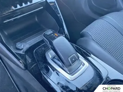 Photo 18 Peugeot 2008  PureTech 130 S&S EAT8