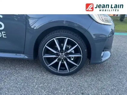 Photo 8 Toyota Yaris  Hybride 130h