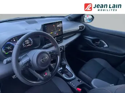 Photo 10 Toyota Yaris  Hybride 130h