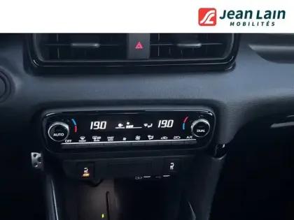 Photo 13 Toyota Yaris  Hybride 130h