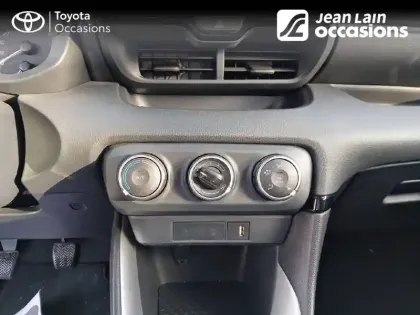 Photo 13 Toyota Yaris  70 VVT-i