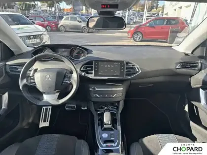 Photo 14 Peugeot 308  PureTech 130ch S&S EAT8