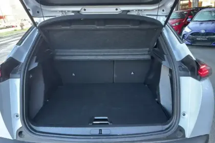 Photo 8 Peugeot 2008  PureTech 100 S&S BVM6