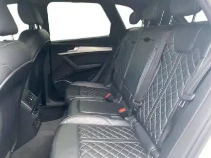 Photo 13 Audi Q5  55 TFSI e 367 S tronic 7 Quattro