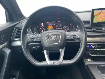 Photo 15 Audi Q5  55 TFSI e 367 S tronic 7 Quattro