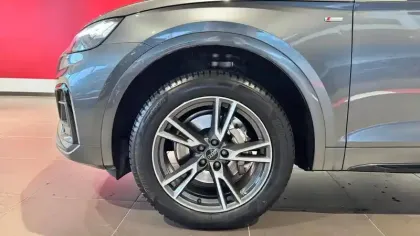 Photo 8 Audi Q5  Sportback 40 TDI 204 S tronic 7 Quattro