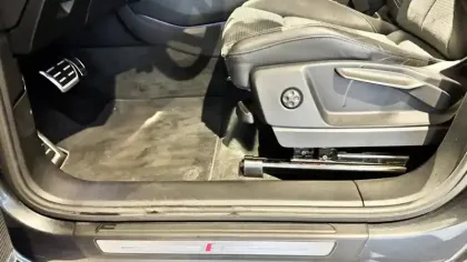 Photo 11 Audi Q5  Sportback 40 TDI 204 S tronic 7 Quattro