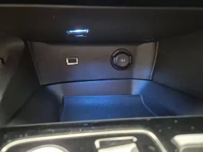 Photo 28 Peugeot 3008  Hybrid 136 e-DCS6