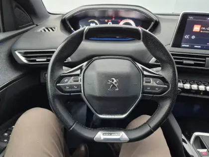 Photo 15 Peugeot 3008  Puretech 130ch S&S BVM6