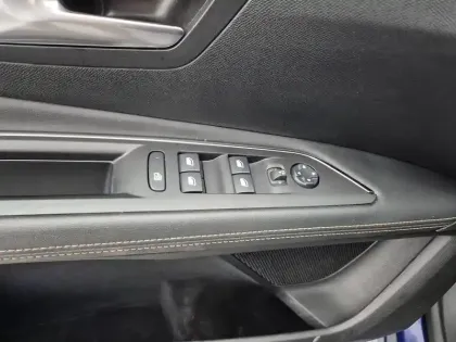 Photo 23 Peugeot 3008  Puretech 130ch S&S BVM6