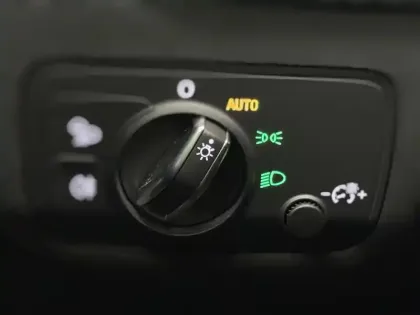 Photo 19 Audi Q2  35 TDI 150 S tronic 7