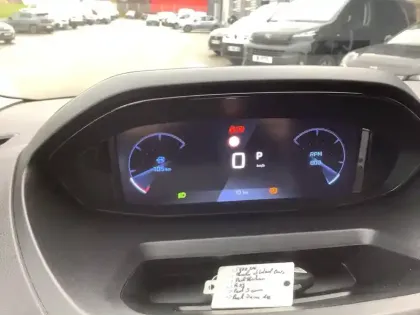 Photo 9 Peugeot Partner  FOURGON M DIESEL 130 CH AUTOMATIQUE