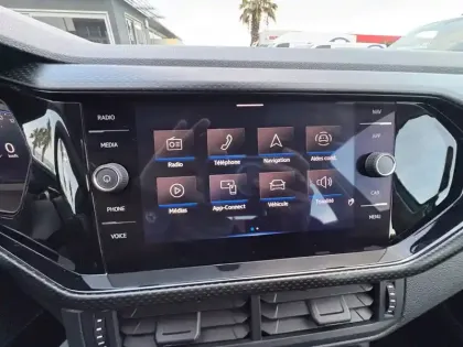 Photo 17 Volkswagen T-cross  1.0 TSI 110 Start/Stop BVM6