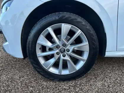 Photo 8 Skoda Kamiq  1.0 TSI Evo 110 ch BVM6