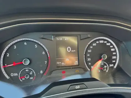 Photo 13 Volkswagen T-roc  1.0 TSI 115 Start/Stop BVM6