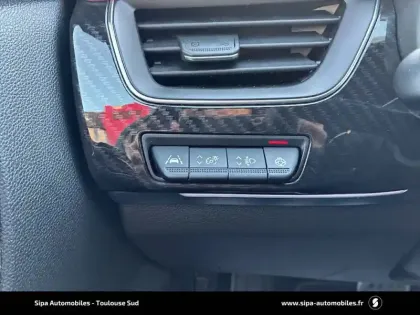Photo 15 Renault Arkana  TCe 140 EDC FAP - 21B
