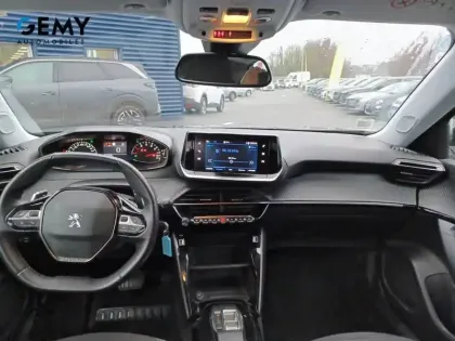 Photo 45 Peugeot 2008  PureTech 130 S&S EAT8