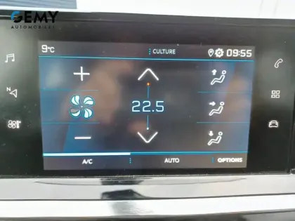 Photo 33 Peugeot 2008  PureTech 130 S&S EAT8