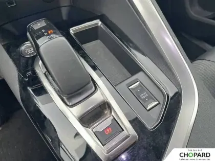 Photo 18 Peugeot 3008  Hybrid 225 e-EAT8