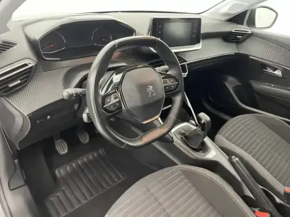 Photo 30 Peugeot 208  PureTech 75 S&S BVM5