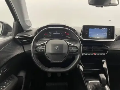 Photo 21 Peugeot 208  PureTech 75 S&S BVM5