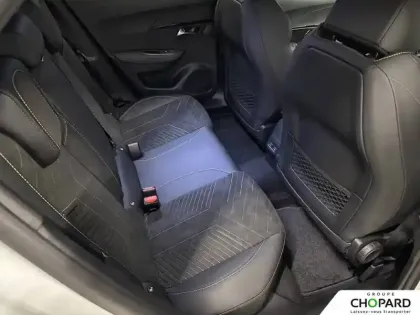 Photo 33 Peugeot 2008  Hybrid 145 e-DCS6